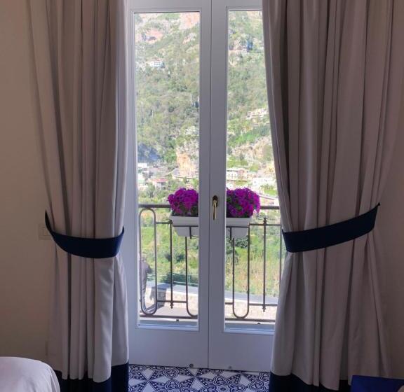 آپارتمان 1 خوابه با تراس, Villa Fortuna
