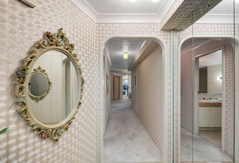 Апартаменты 2 Спальни Вид на Море, Gemini Court Holiday Apartments