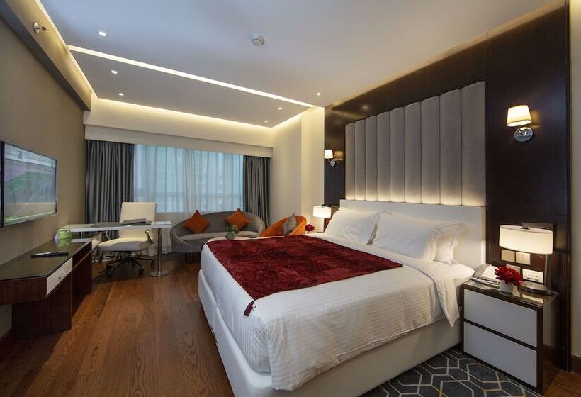 Студия Deluxe, Number One Tower Suites