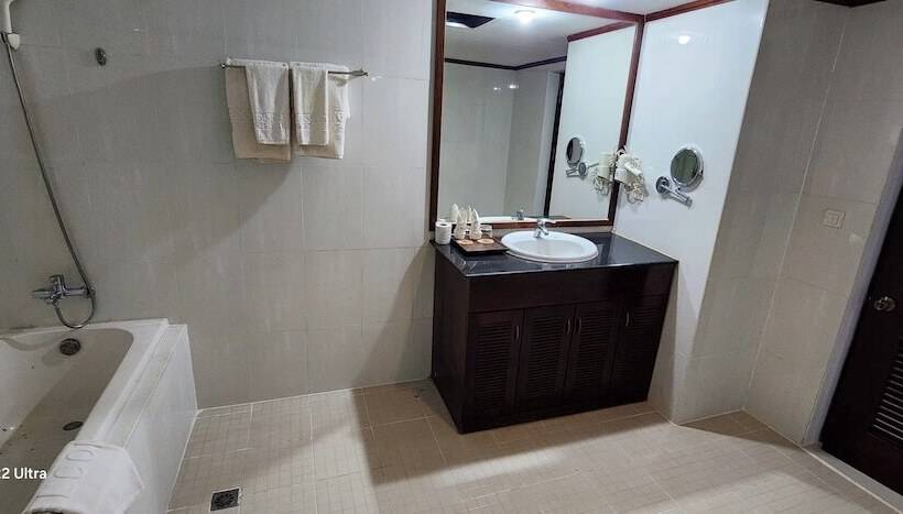 اتاق لوکس, Eg Paradise Angkor Villa