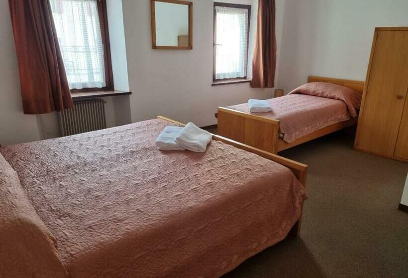 Номер Стандарт Трехместный, Albergo Spina