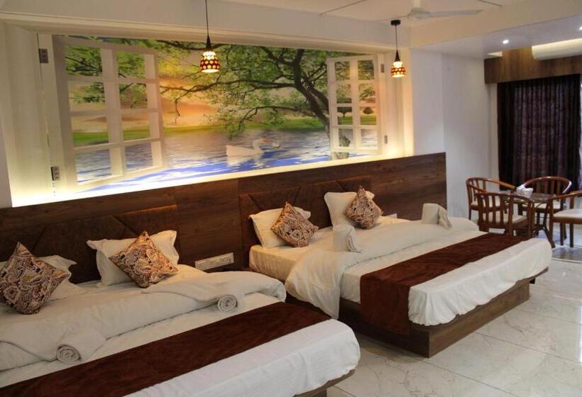家庭间, The Grand Piano   Best Business Hotel In Patan
