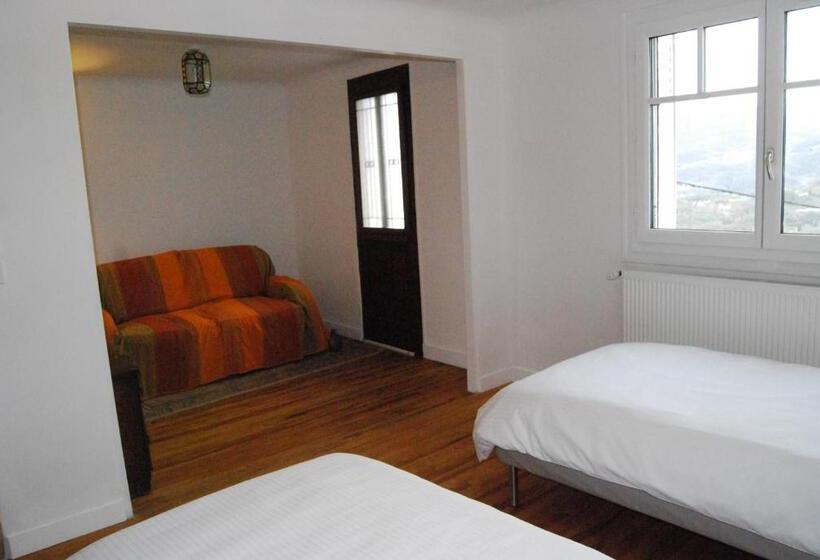 Семейный Номер Вид на Горы, Auberge St P Vegetarien Bnb