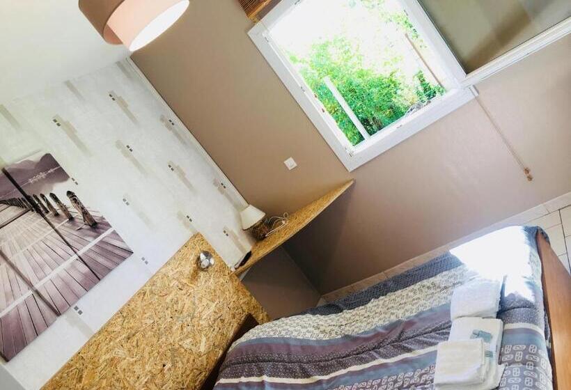 Номер Стандарт Вид на Сад, L'auberge Du Lac