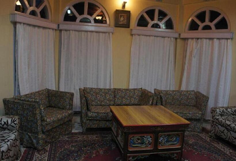 سوییت, Pemaling Lords Inn Dirang