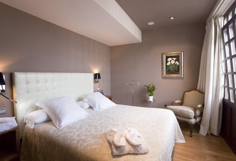 Habitación Estándar, Antiguo Casino