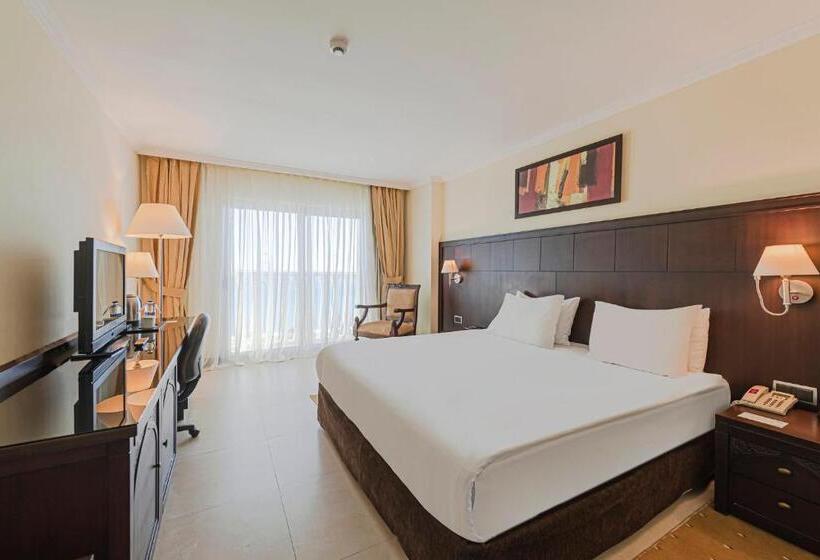 اتاق استاندارد با تخت بزرگ, Crowne Plaza Antalya, An Ihg