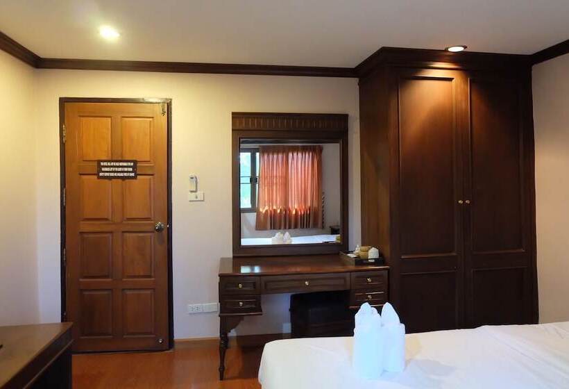 Номер Deluxe, Starbright Court   Hostel