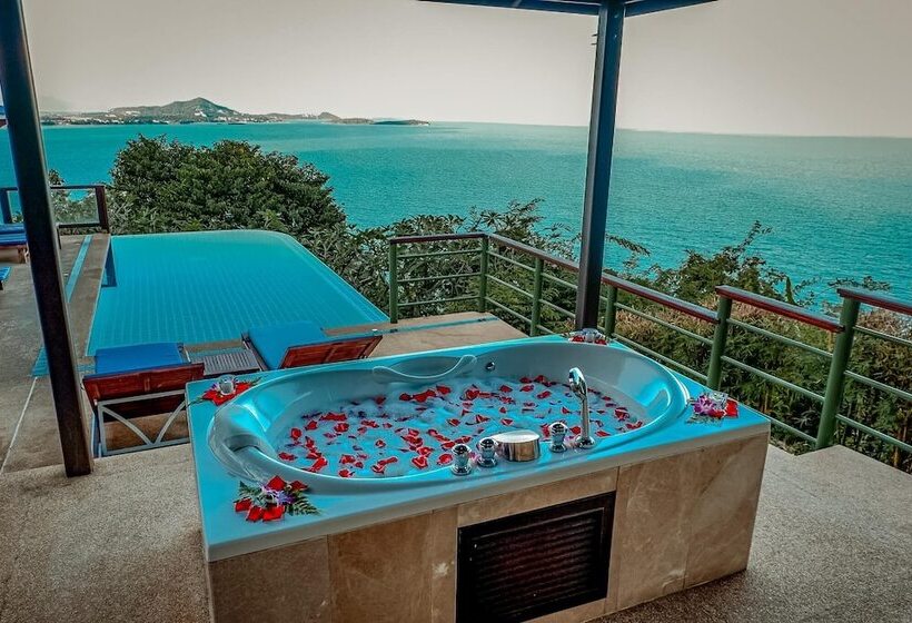 Вилла 3 Спальни с Бассейном, Sandalwood Luxury Villa Resort