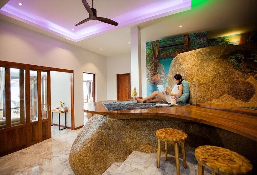 Вилла 2 Спальни Вид на Море, Sandalwood Luxury Villa Resort