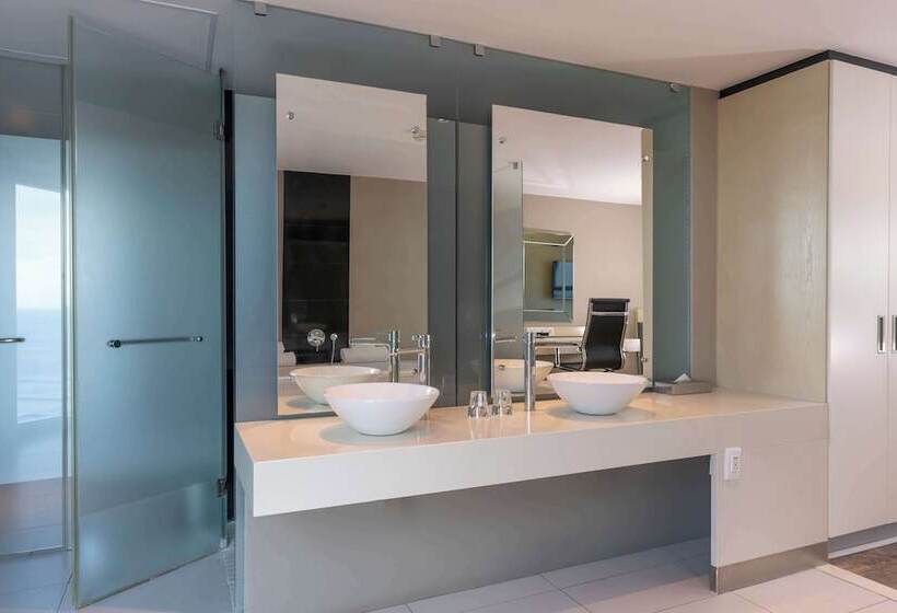 Люкс Вид на Море, Radisson Blu Hotel, Port Elizabeth
