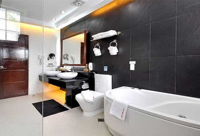 프레지덴셜 스위트, Red Coconut Beach Hotel Boracay