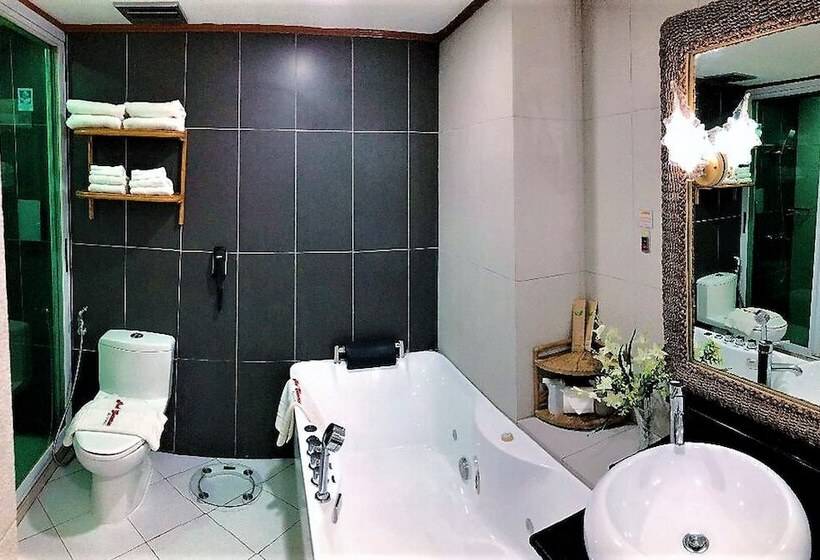 스위트, Red Coconut Beach Hotel Boracay