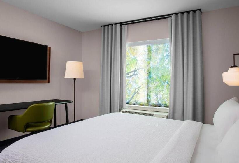 장애인을 위한 킹사이즈 침대 스탠다드 룸, Fairfield By Marriott Inn & Suites Lebanon Near Expo Center