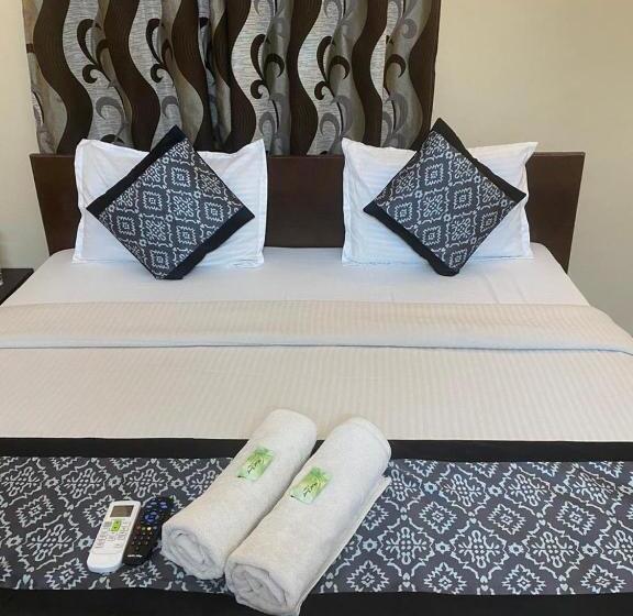اتاق استاندارد با تخت بزرگ, Baga Villa