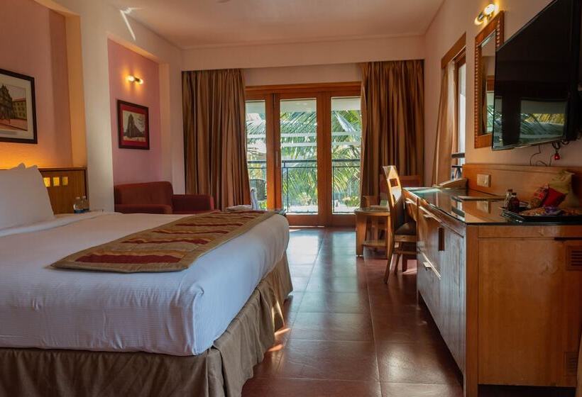 Номер Стандарт Вид на Бассейн, Doubletree By Hilton Hotel Goa   Arpora   Baga