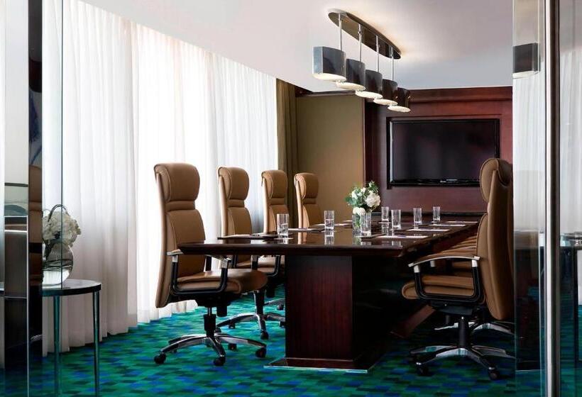 اتاق اجرایی, Hong Kong Skycity Marriott