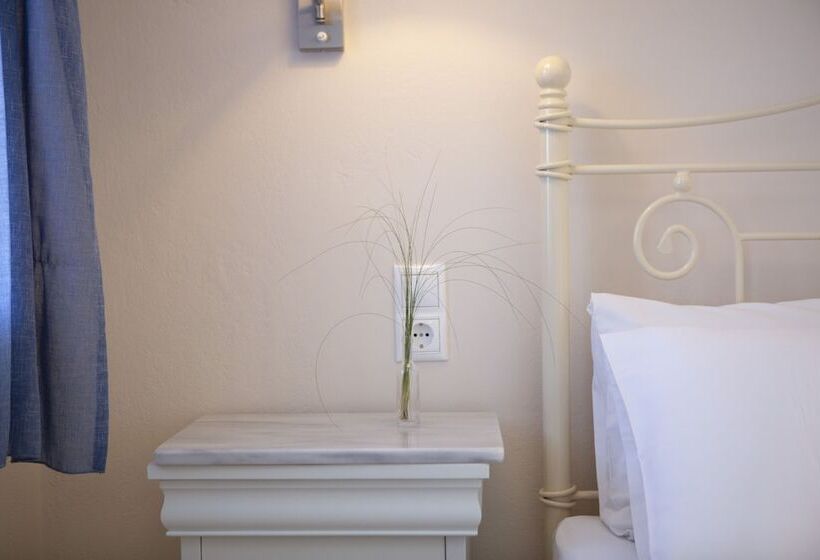 Номер Стандарт, Red Tower Hotel Lefkada