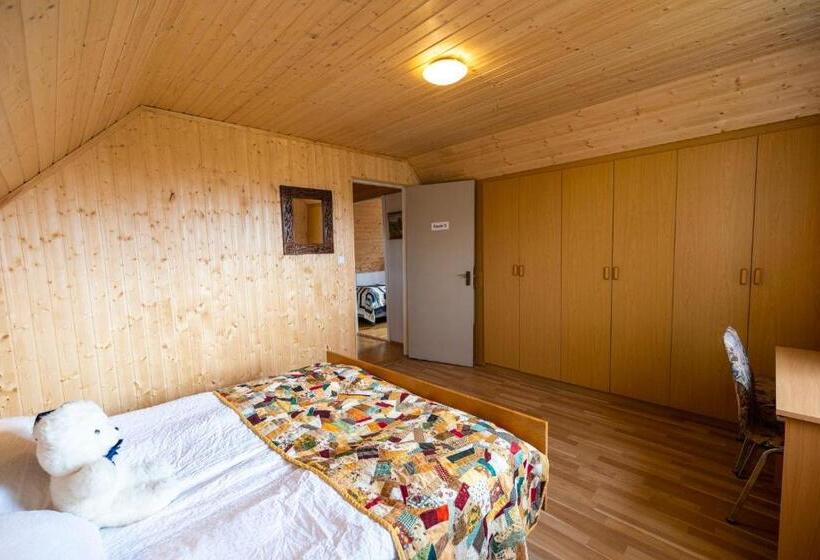 اتاق استاندارد, Heidi Guesthouse