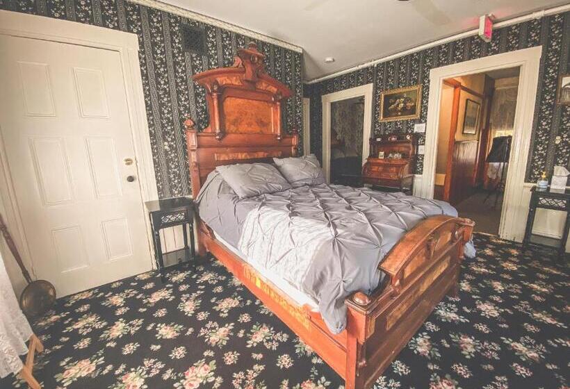 Люкс 2 Спальни, Lizzie Borden House
