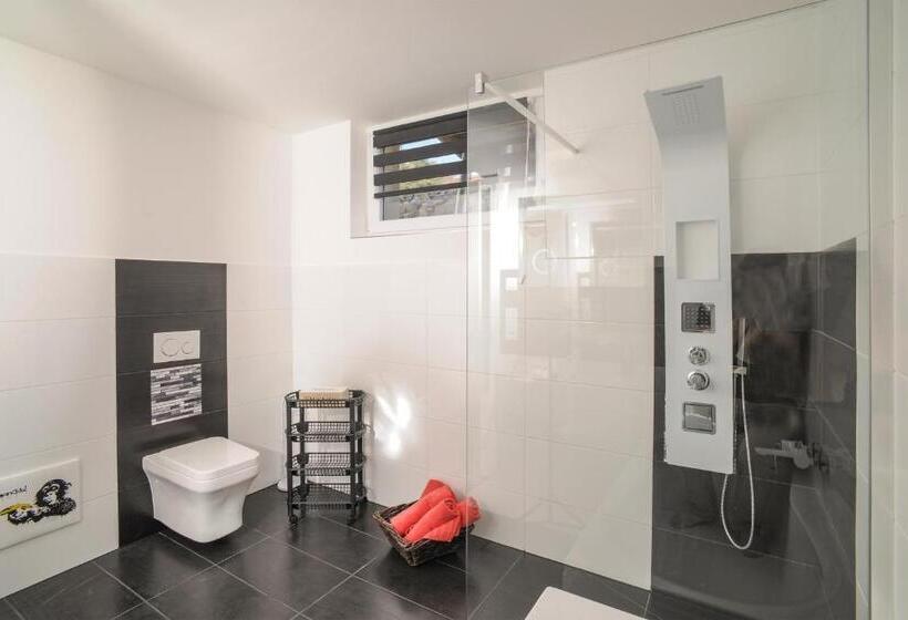 Апартаменты 1 Спальня Нижний Этаж, Designapartments Sweet Home   Sennhütte 11