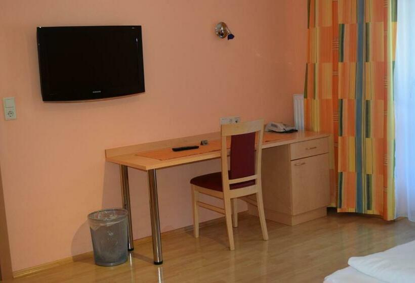 Семейный Номер, Gasthof Hotel Schmied