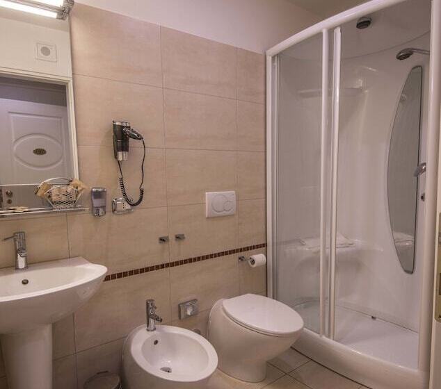 غرفة قياسية رباعية, Albergo Sant'Emidio