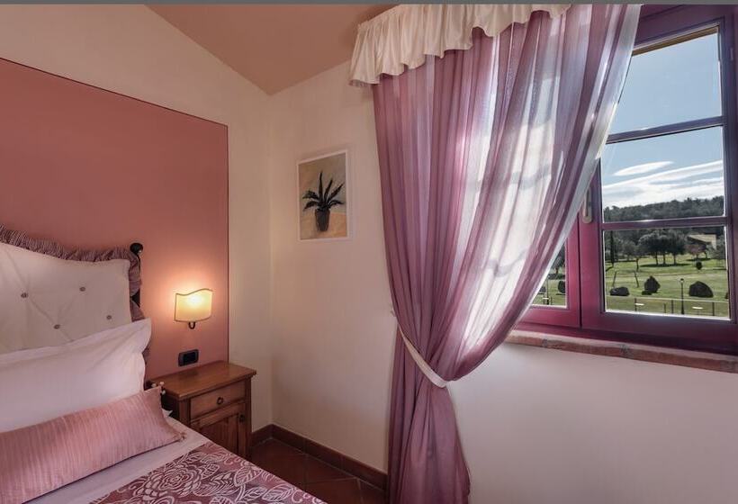 Классический Номер, & Restaurant Casolare Le Terre Rosse