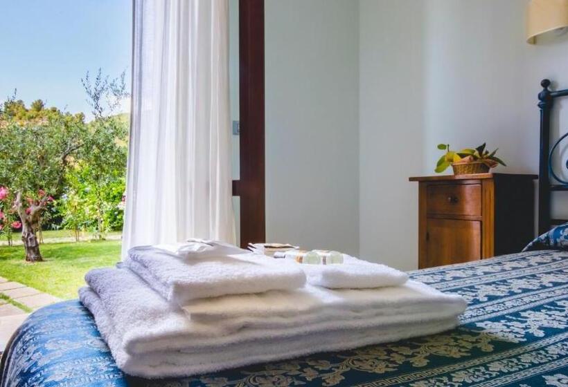 Номер Комфорт, Kallikoros Country Resort & Spa