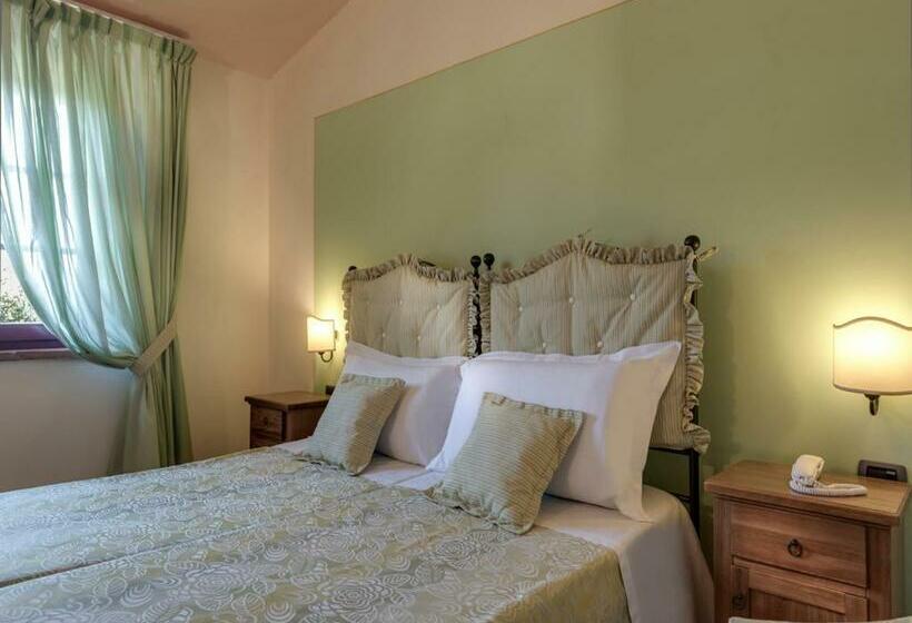 Классический Номер, & Restaurant Casolare Le Terre Rosse