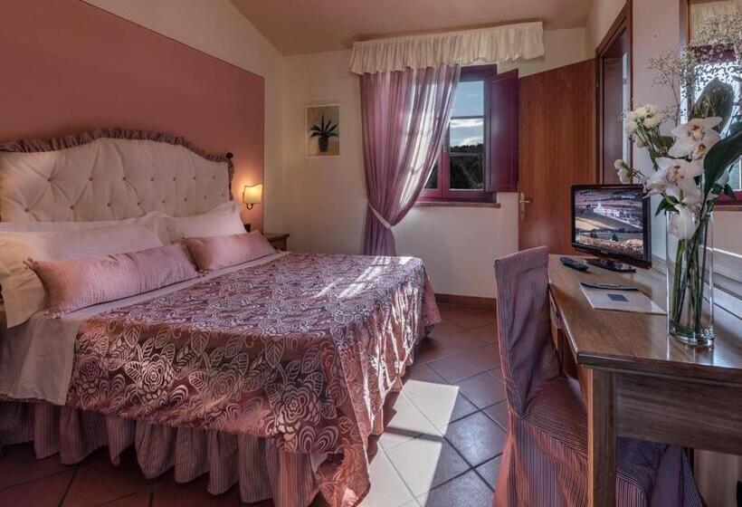 Классический Номер, & Restaurant Casolare Le Terre Rosse