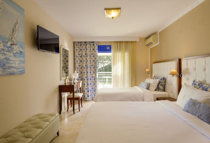 Номер Стандарт Трехместный, Secret Paradise Hotel & Spa