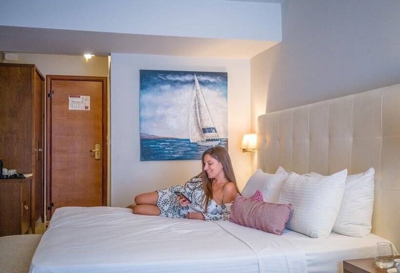 Номер Стандарт Трехместный, Secret Paradise Hotel & Spa