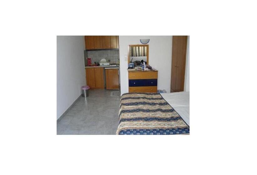 استودیوی استاندارد, Coralli Apartments
