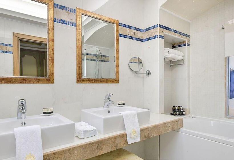 Номер Deluxe Вид на Сад, Atrium Prestige Thalasso Spa Resort & Villas
