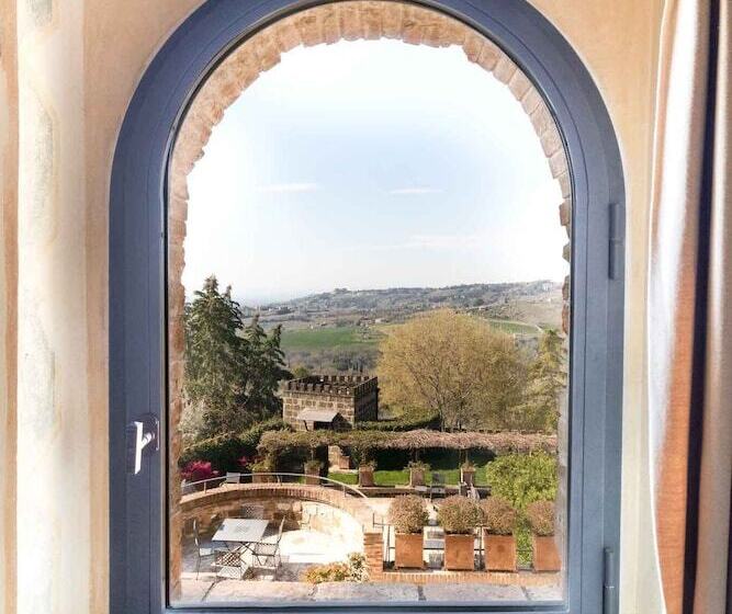 اتاق استاندارد با چشم‌انداز, Castello Di Monterone