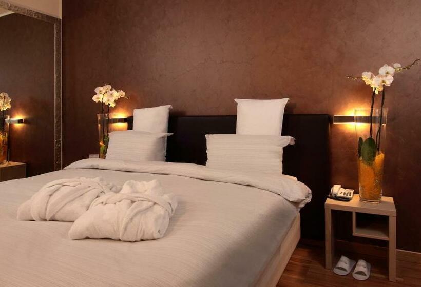 Номер Executive, Euro Hotel Residence