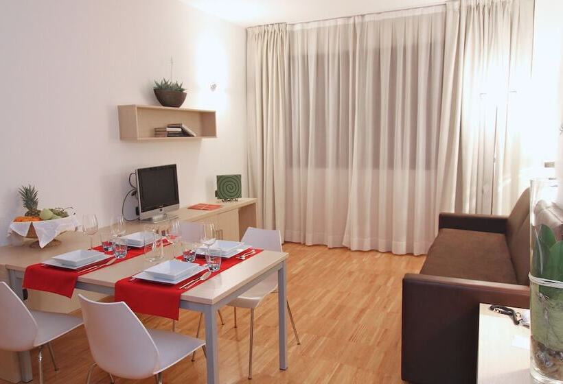 Апартаменты 1 Спальня, Euro Hotel Residence