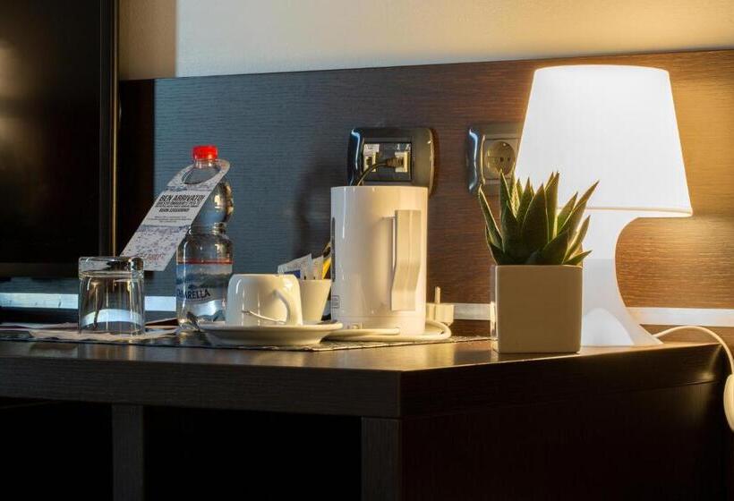 Номер Superior, Euro Hotel Residence