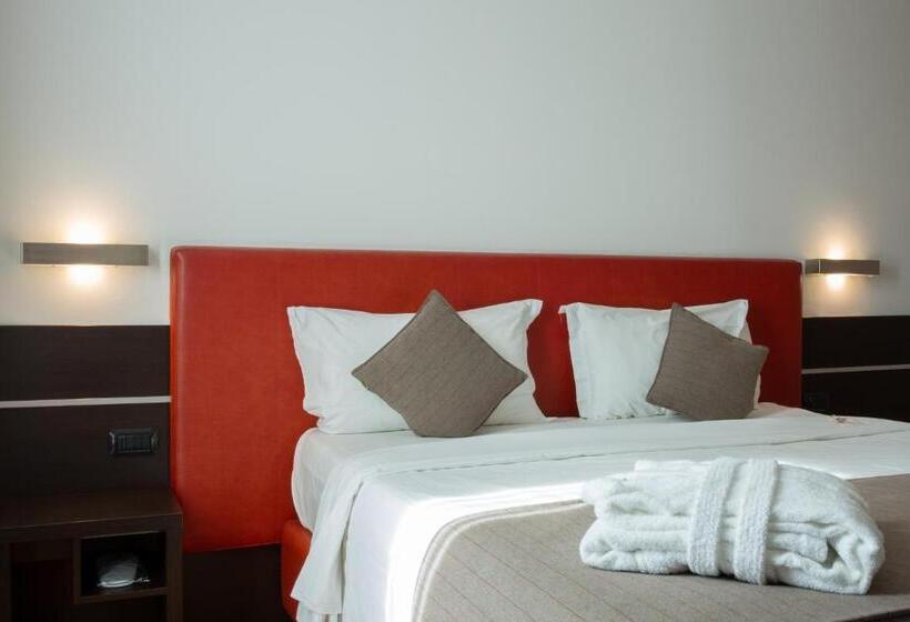 Номер Deluxe, Euro Hotel Residence