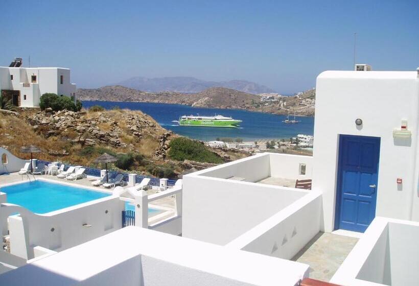 سوییت با چشم‌انداز دریا, Rita S Place