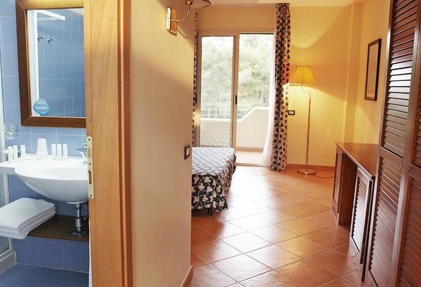 Четырехместный Номер Стандарт, Th Marina Di Pisticci  Ti Blu Village