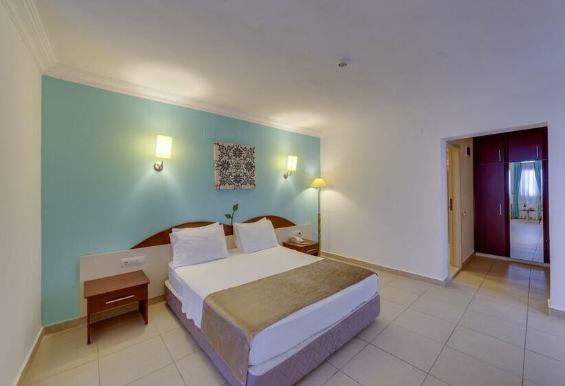 Семейный Номер, Yelken Mandalinci Spa & Wellness Hotel   All Inclusive