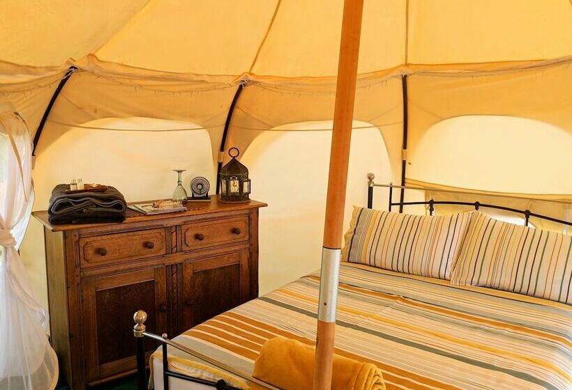 چادر با خدمات رفاهی لوکس, Wild Lotus Glamping