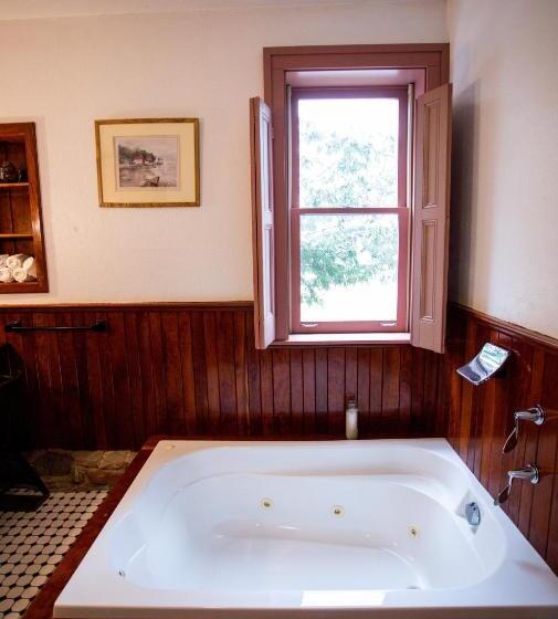 스탠다드 룸 킹사이즈 침대, Baneberry Meadows B&b