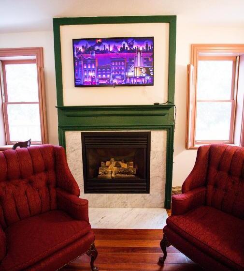 Стандартный Номер Кровать Кинг, Baneberry Meadows B&b