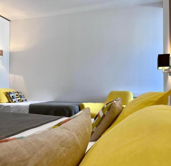 Номер Стандарт Трехместный, Le Cornouaille Hotel & Spa