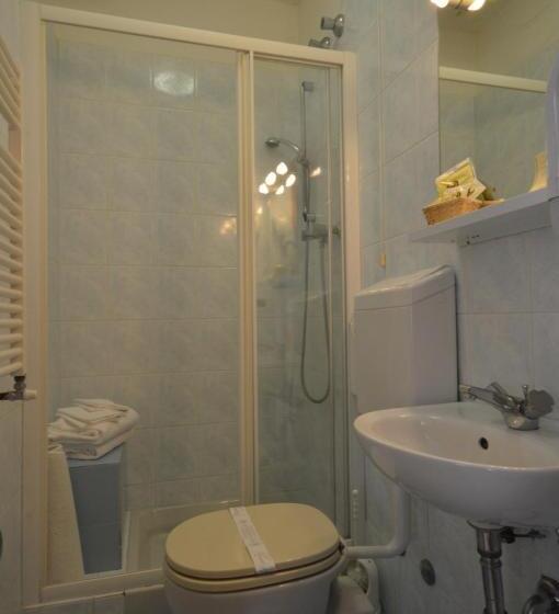 اتاق استاندارد, Albergo Marin