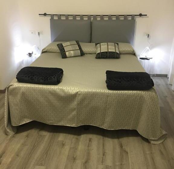 اتاق سوپریور سه تخته, Albergo Marin