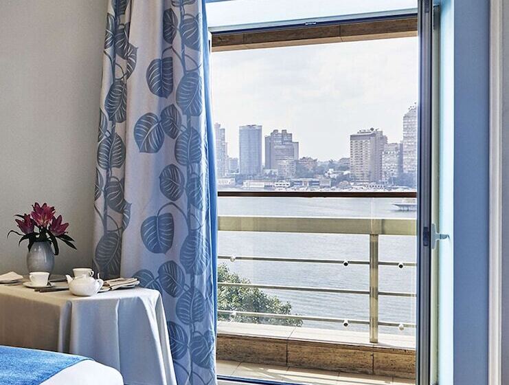 סוויטה דלוקס, Kempinski Nile Hotel, Cairo